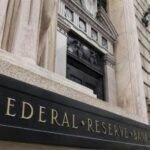 كيف يؤثر بنك الإحتياطي الفيدرالي على أسعار الفائدة؟