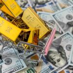    الذهب يتأرجح بين جني الأرباح وتوقعات الفيدرالي فهل تراجع مؤقت أم بداية هبوط؟