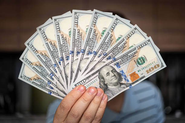 انخفاض الدولار الأمريكي وتذبذبه أمام العملات الرئيسية – الأحد 7 سبتمبر 2025