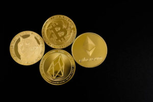 البيتكوين يتحرك في نطاق ضيق وسط إغلاق الحكومة الأمريكية وتزايد المخاوف الاقتصادية