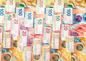 محافظ البنك الوطني السويسري: عودة أسعار الفائدة السالبة «شبه مستحيلة» في الظروف الحالية