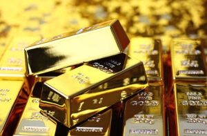 الذهب يستقر عند أعلى مستوياته اليوم مع ترقب بيانات الاقتصاد الأميركي