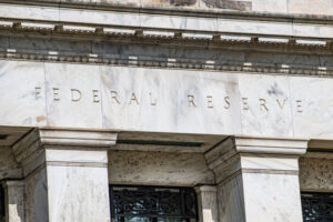 ترامب يرسخ تأثيره النقدي مع تعيين ستيفن ميران في مجلس الاحتياطي الفيدرالي