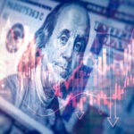 الدولار يواصل مكاسبه مدعومًا بتباين التوقعات… والين ينتعش مع تشدد بنك اليابان