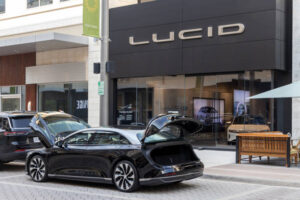 لوسيد تكشف عن نتائج مفاجئة.. السهم بين أمل الانتعاش وضغط الخسائر