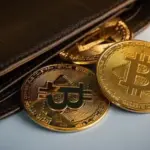 البيتكوين تسقط دون مستوى 90 ألف دولار: تراجع حاد يعكس تحوّلًا في معنويات السوق