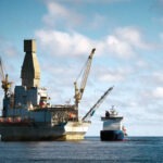 النفط ينتعش في آسيا مدعوماً بآمال إنهاء الإغلاق الأمريكي وتحسن بيانات الصين