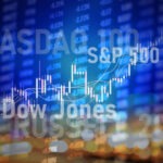 العقود الآجلة الأمريكية تتراجع وسط توقعات خفض الفائدة وترقّب تعيين رئيس جديد للاحتياطي الفيدرالي