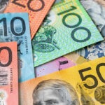 الدولار الأسترالي يقود العملات الآسيوية قبل بيانات الوظائف الأمريكية