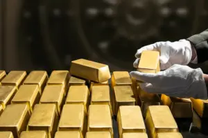 الذهب يسجل مستوى قياسيًا جديدًا فوق 4,600 دولار للأوقية