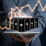 النفط يواصل الصعود في آسيا بدعم المخاطر الجيوسياسية واضطرابات الإمدادات