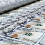 أسعار الدولار ترتفع طفيفًا قبيل اجتماع الفيدرالي وتراجع اليورو