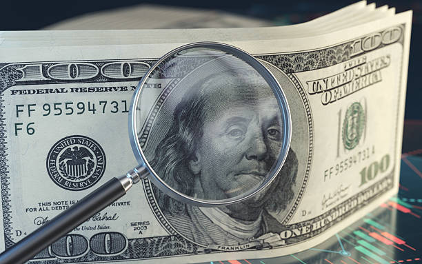 توقف زخم الدولار واليورو يتعافى حذرًا مع ترقّب بيانات الفائدة الأمريكية والأوروبية