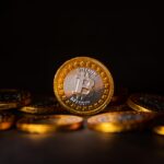 البيتكوين بين الخوف والتجميع