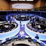 ارتفاع طفيف للأسهم الأوروبية مع تحسن المعنويات العالمية وترقب ملف التعريفات