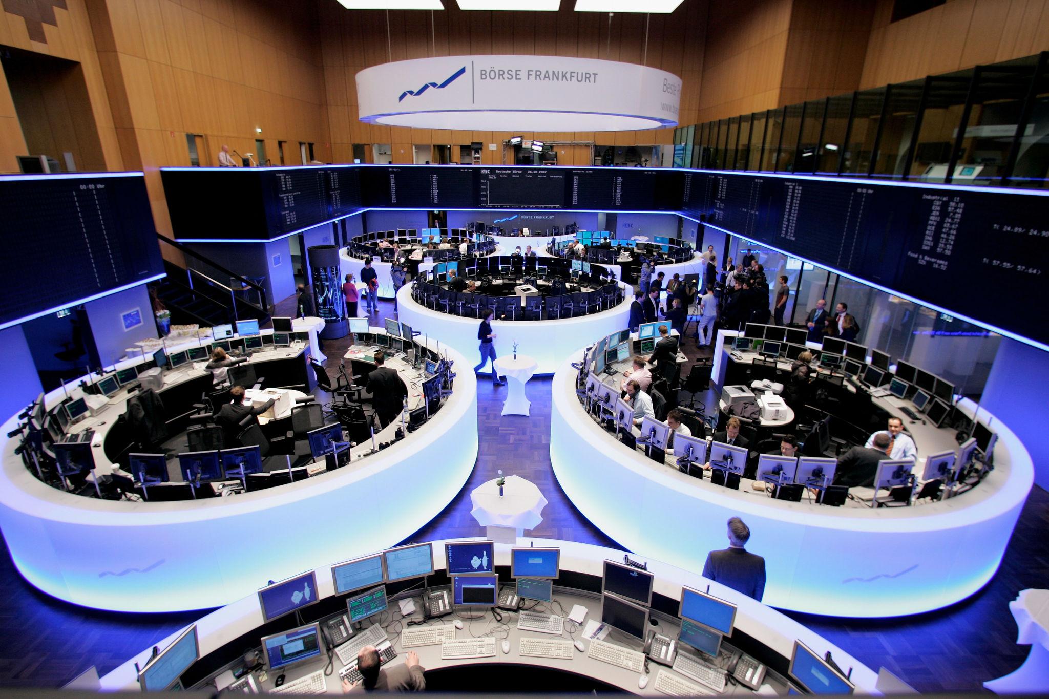 ارتفاع طفيف للأسهم الأوروبية مع تحسن المعنويات العالمية وترقب ملف التعريفات