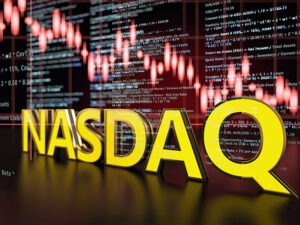 ناسداك 100 يشهد تغييرًا مهمًا مع إدراج سانديسك وإعادة تشكيل قطاع التكنولوجيا