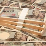 الين الياباني يتراجع قبيل الانتخابات العامة مع تصاعد رهانات التوسع المالي وضعف آفاق رفع الفائدة