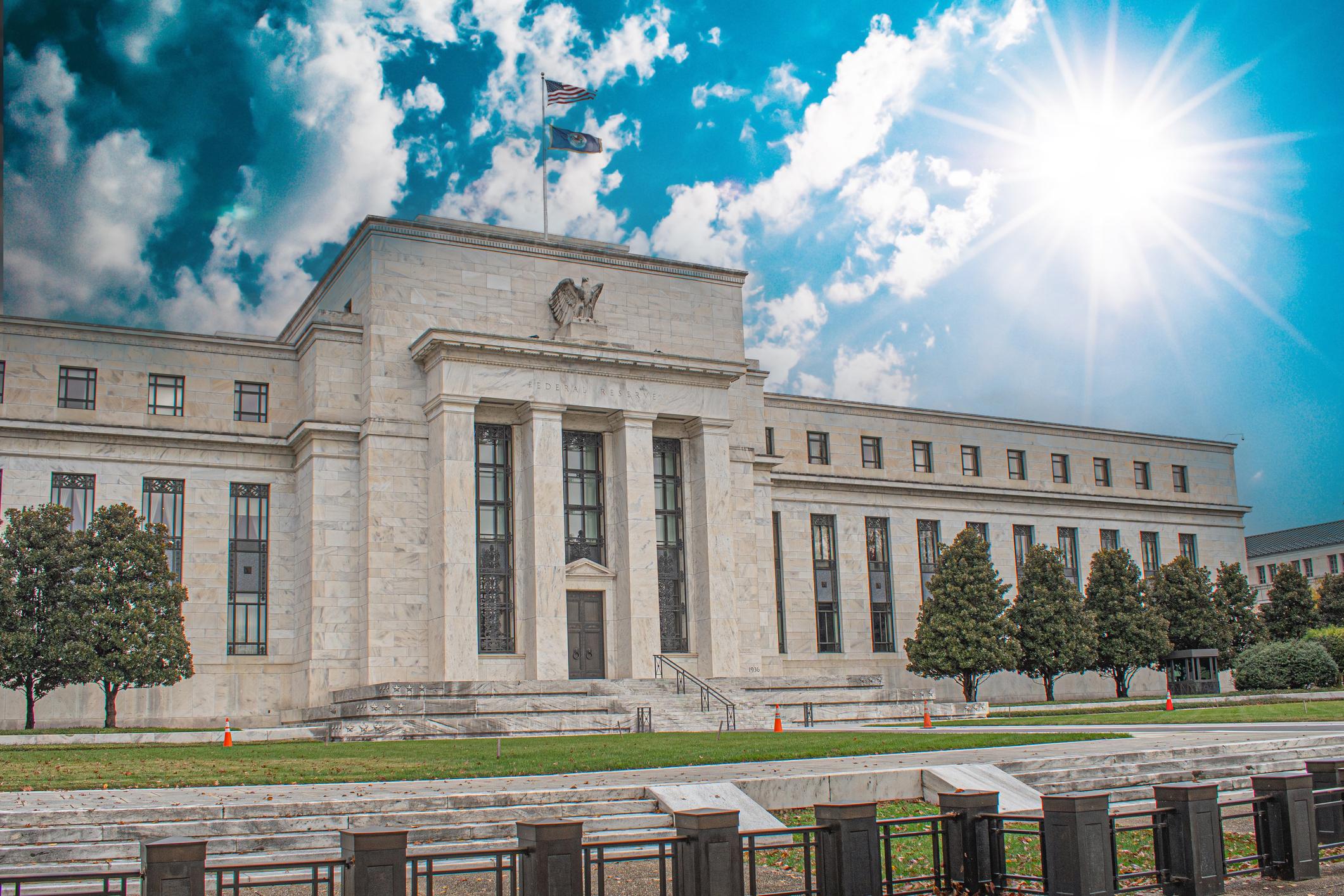 الدولار تحت الضغط… هل يستمر الأسبوع الخاسر رغم تحسن البيانات؟