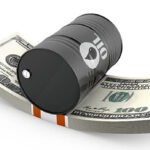 النفط يتجاوز 100 دولار بعد حصار هرمز.. تصعيد أمريكي يشعل أسواق الطاقة ويضغط على الأسواق العالمية