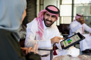 تاسي يفتتح الأسبوع بحركة محدودة.. التحليل الفني يشير إلى استمرار الضغوط على السوق السعودي