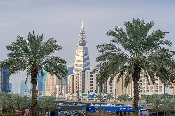 تاسي يفتتح الأسبوع بحركة محدودة.. التحليل الفني يشير إلى استمرار الضغوط على السوق السعودي