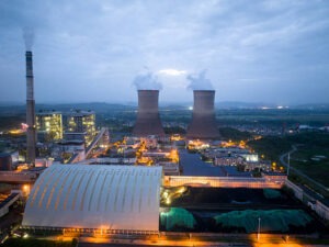 الطاقة النووية تتقدم كبديل استراتيجي وسط اضطرابات إمدادات النفط العالمية