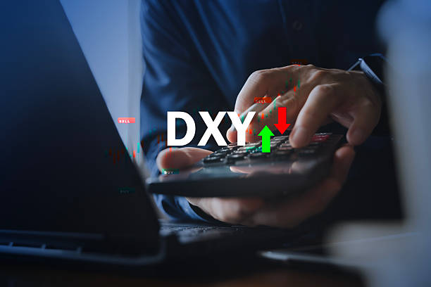 مؤشر الدولار الأمريكي: التاريخ والتحليل وكيفية استفادة المتداولين