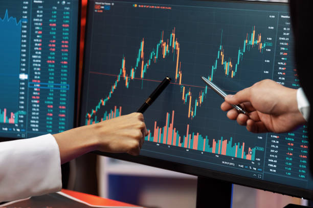 السوق السعودي والسوق الأمريكي.. أيهما أفضل للاستثمار والتداول؟