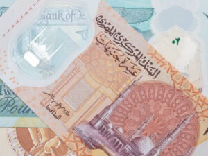 الدولار دون 50 جنيهًا في مصر بعد اتفاق مبدئي مع صندوق النقد لصرف تمويلات جديدة