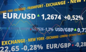 UBS يتمسك بنظرته الإيجابية للجنيه الإسترليني ويستهدف EUR/GBP عند 0.8500