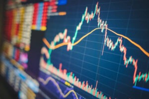 سهم ساندوز يتراجع بعد تهديدات أمريكية بفرض رسوم تصل إلى 200% على الأدوية الجنيسة