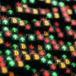بيتكوين تتحرك قرب 62,700 دولار وسط مخاوف الفائدة وتراجع الطلب المؤسسي