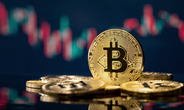  البيتكوين تتراجع مع تصاعد ضغوط الفائدة والتوترات الأمريكية الإيرانية