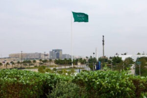 أرامكو تتجاوز التوقعات بأرباح قوية في الربع الثاني.. طفرة أسعار النفط تعزز الأداء رغم اضطرابات المنطقة