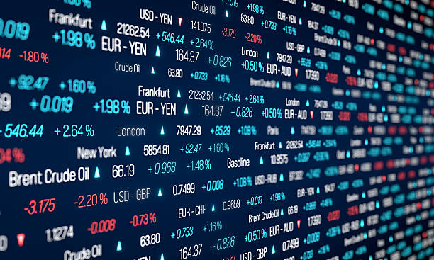 الإسترليني واليورو يرتفعان أمام الدولار قبل بيانات التضخم الأمريكية