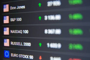 المؤشرات الأمريكية ترتفع مع تراجع العوائد ودعم أسهم بوينج