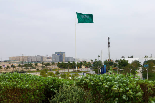 سهم أرامكو عند مفترق طرق.. هل ينجح في اختراق المقاومة؟